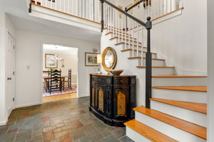 13 Laconia Cir, North Andover, MA 01845, USA Photo 12