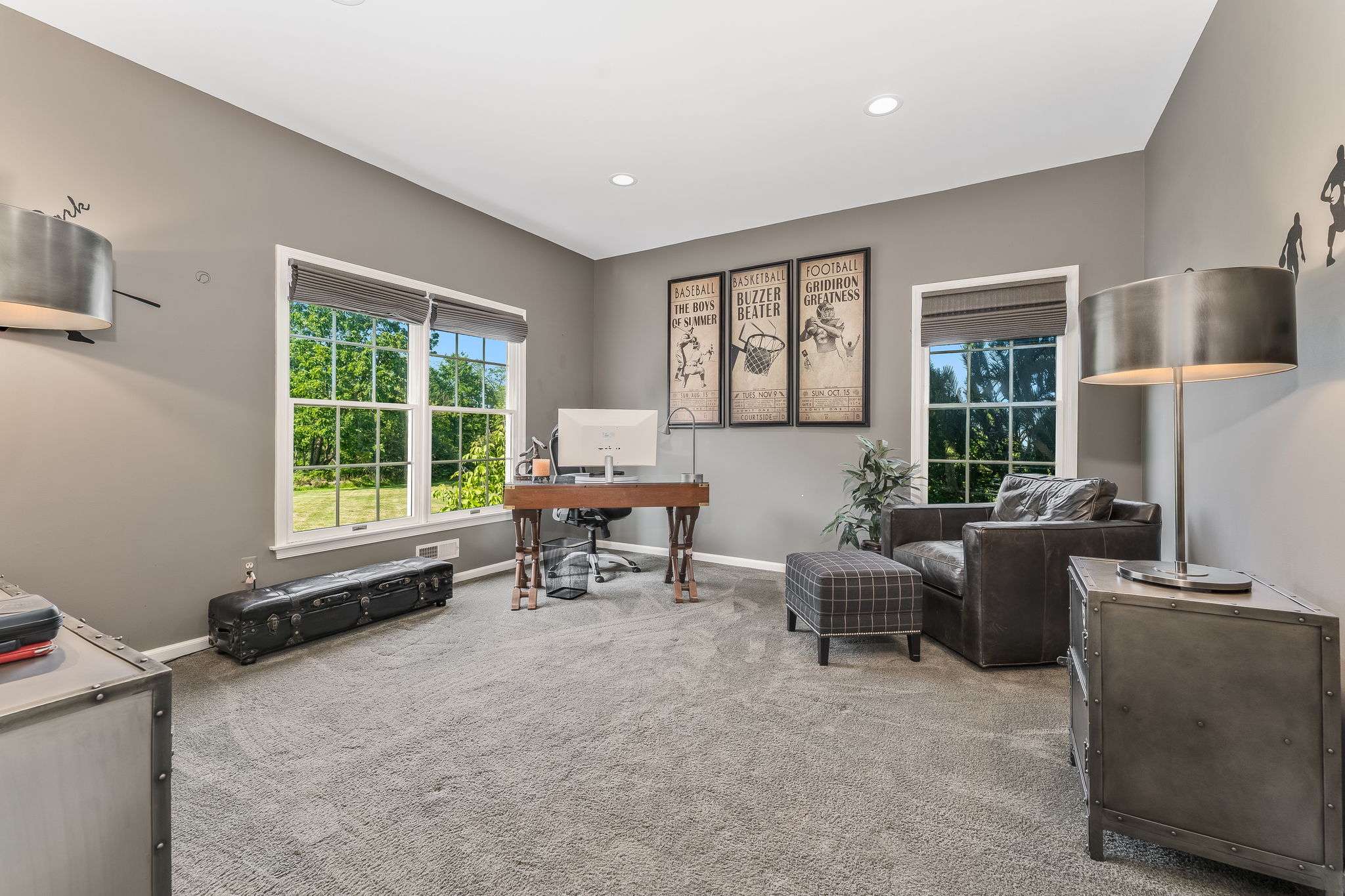 DEN/OFFICE Recessed Lighting, Wall-to-Wall Carpet