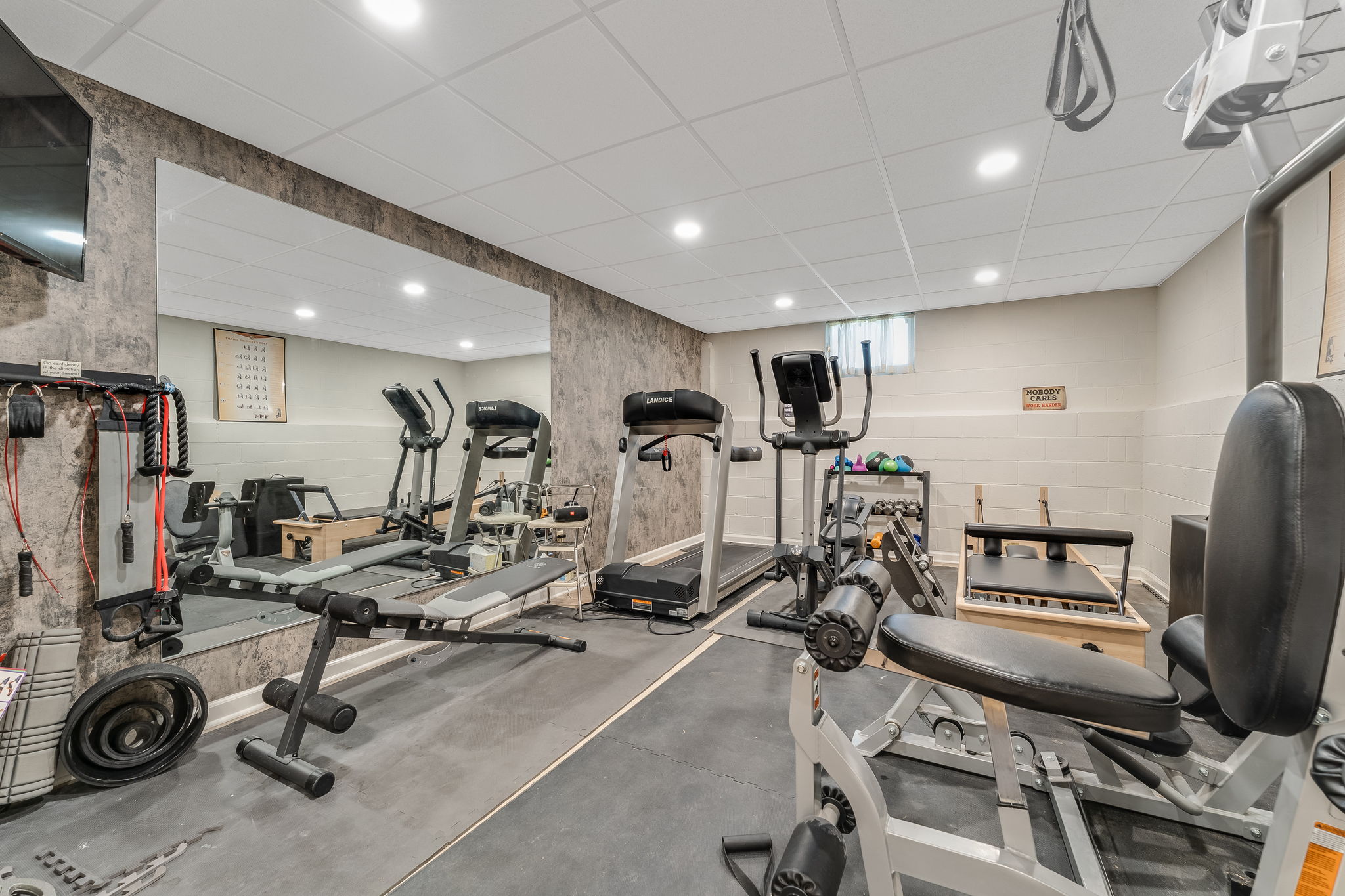 FINISHED LOWER LEVEL Dedicated fitness room.