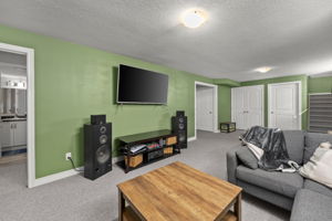  Photo 36