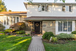 Detached Sidesplit Family Home