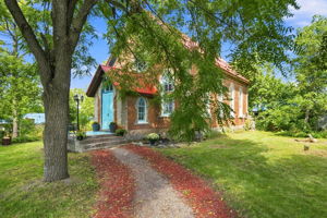  Photo 0