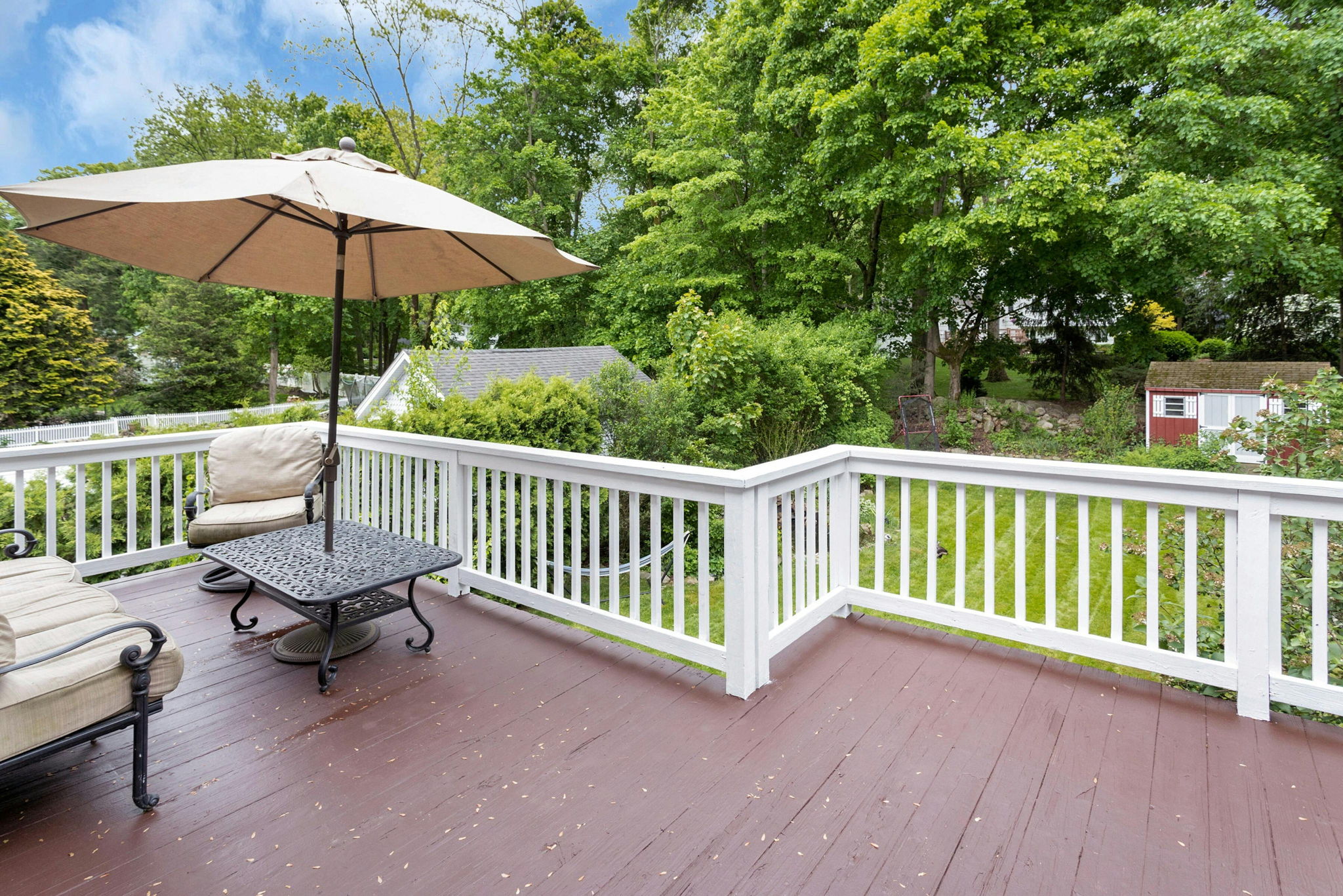 Patio (upper level)