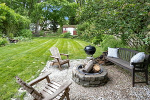 Covered Patio & Fire Pit