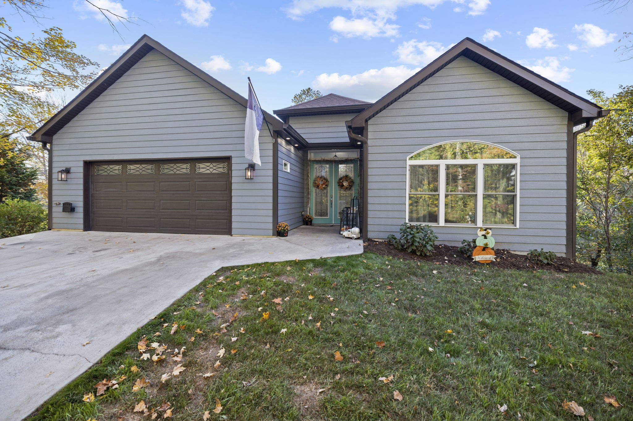 13 Roberts St, Weaverville, NC 28787 WNCRealEstatePhotography