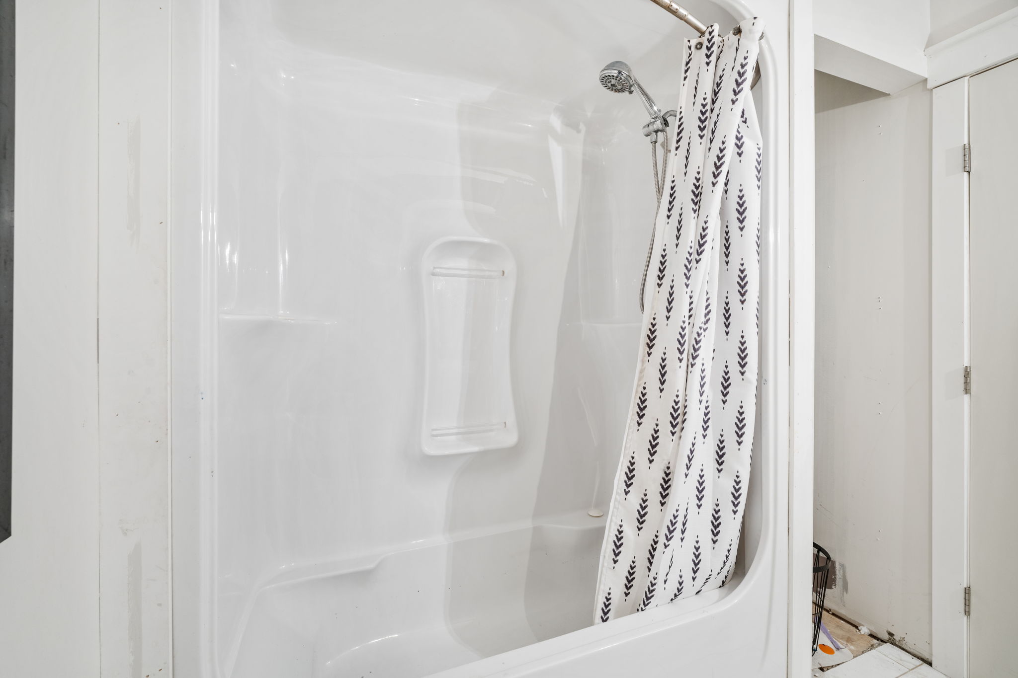 13 Rosa St -  Interior-24