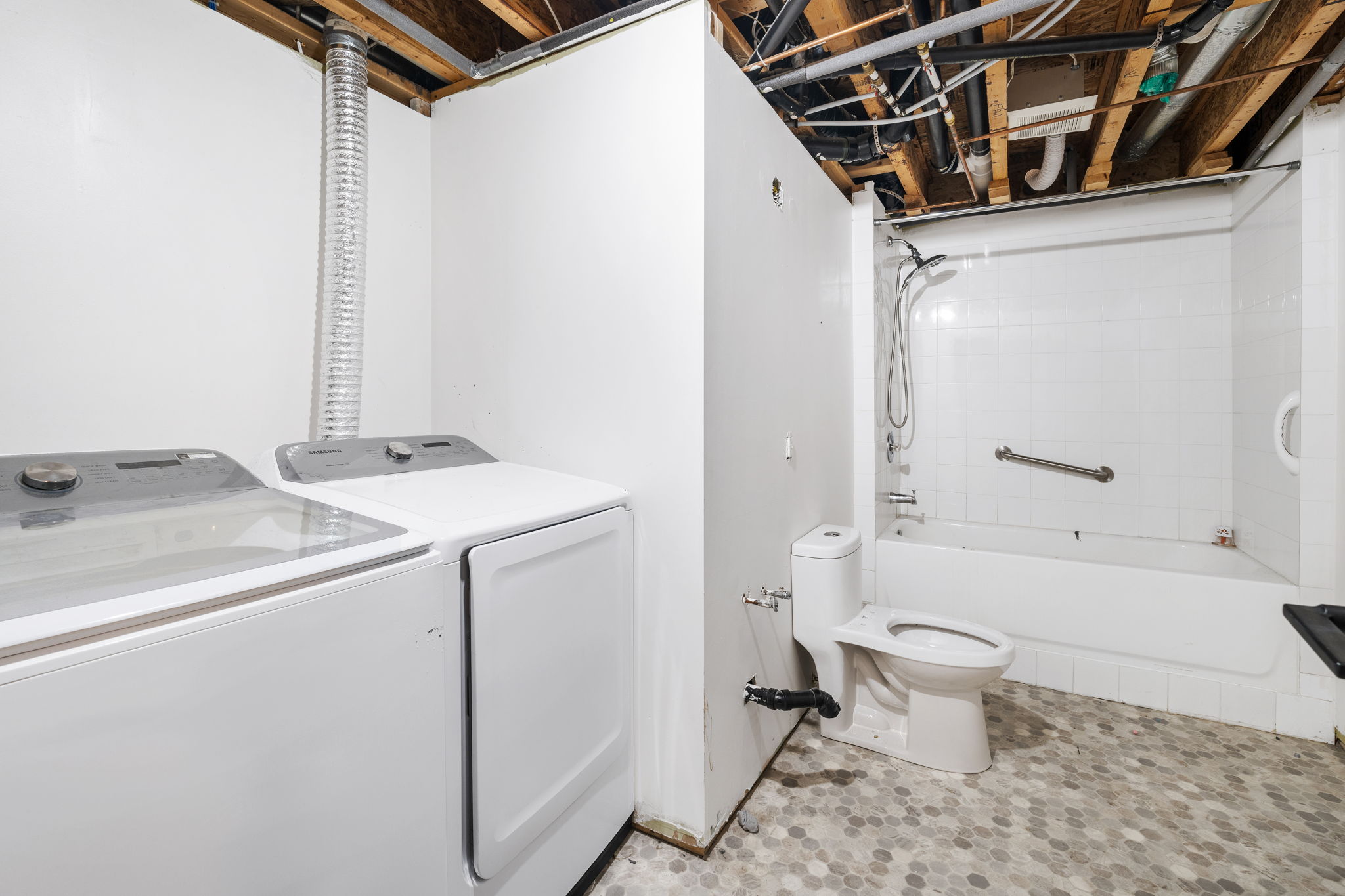 13 Rosa St -  Interior-31