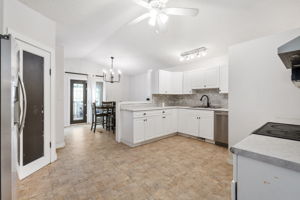 13 Rosa St -  Interior-7