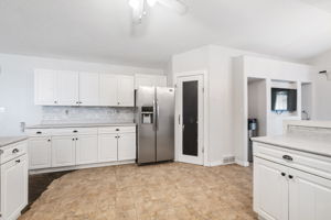 13 Rosa St -  Interior-11