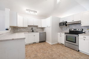 13 Rosa St -  Interior-9