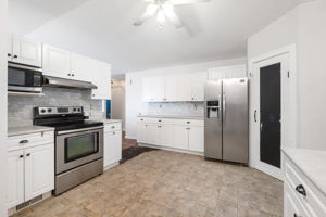 13 Rosa St -  Interior-10