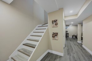  Photo 33