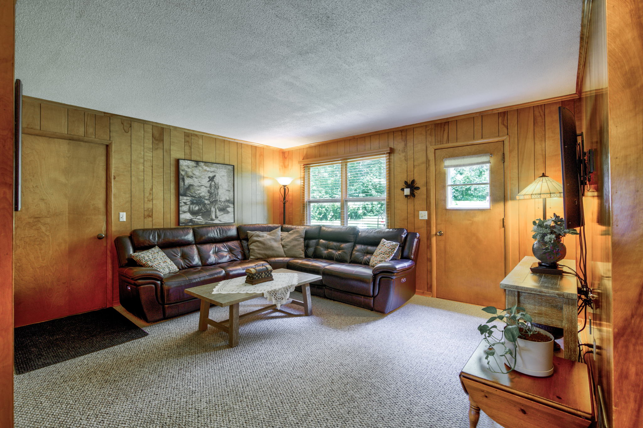15Family Room