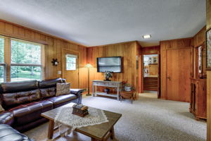 16Family Room