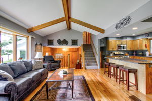 09Living Room