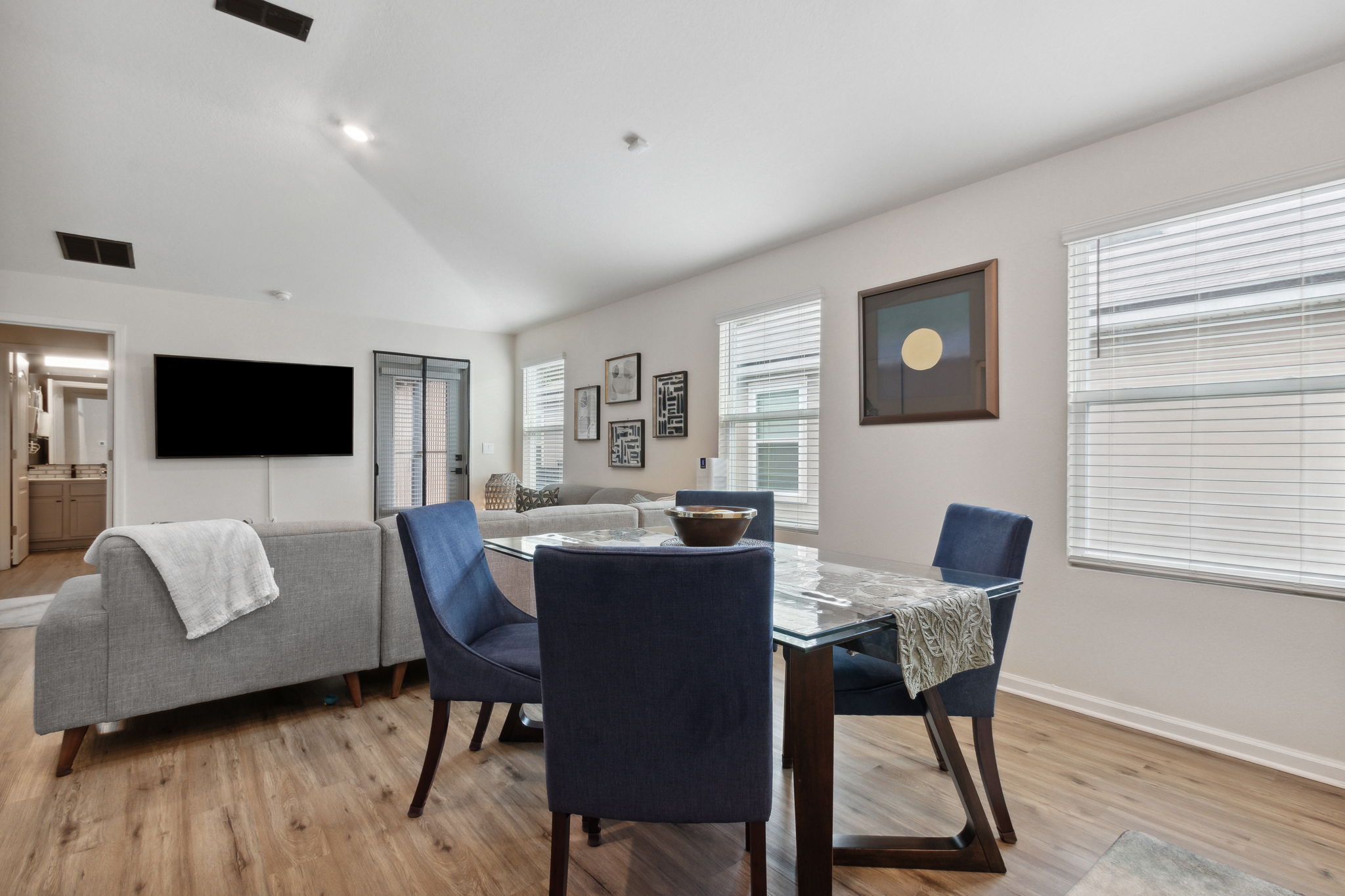 Dining Room/Kitchen