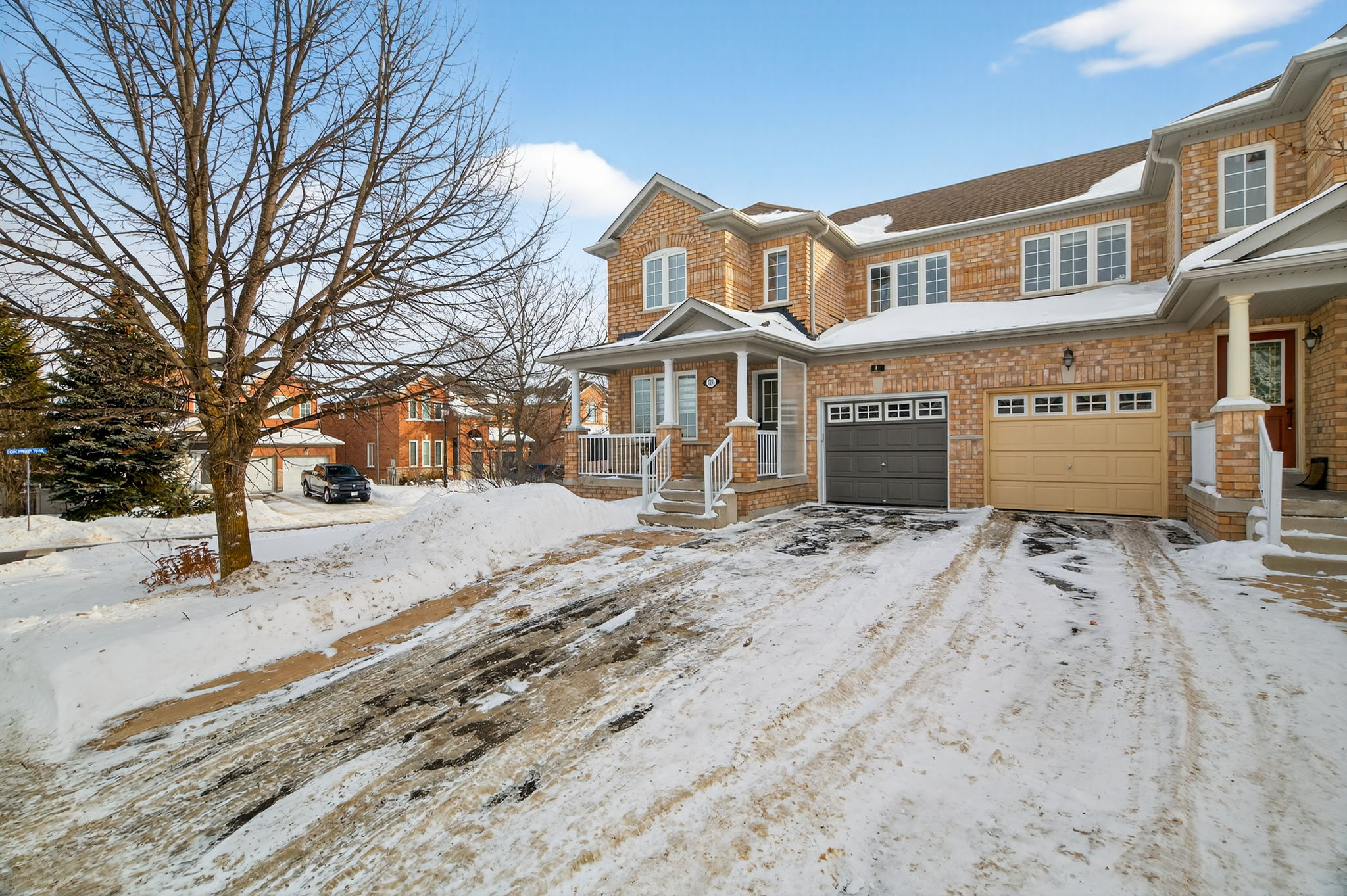 130 Aspenwood Dr Newmarket, ON L3X 2X6