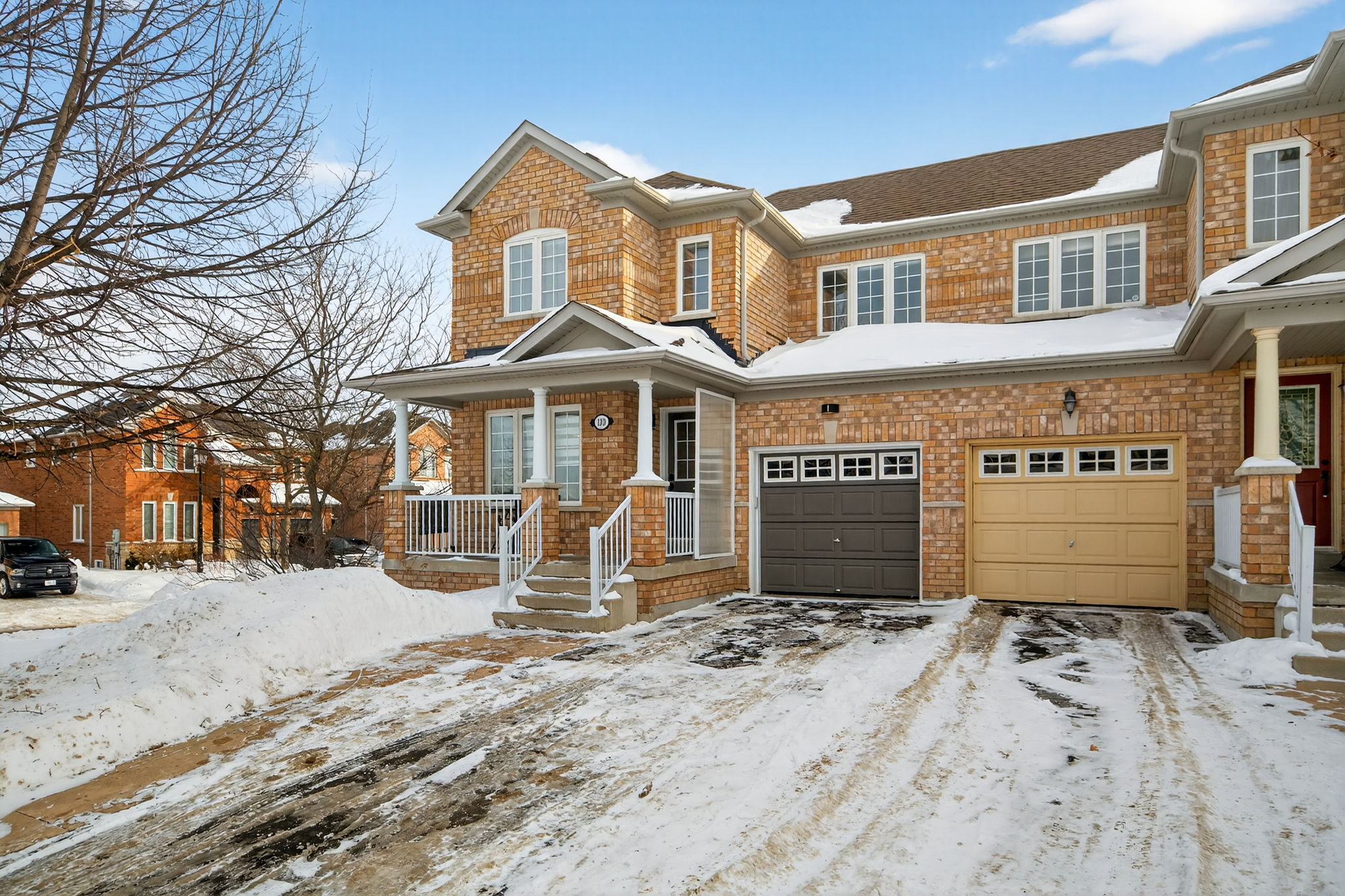 130 Aspenwood Dr Newmarket, ON L3X 2X6