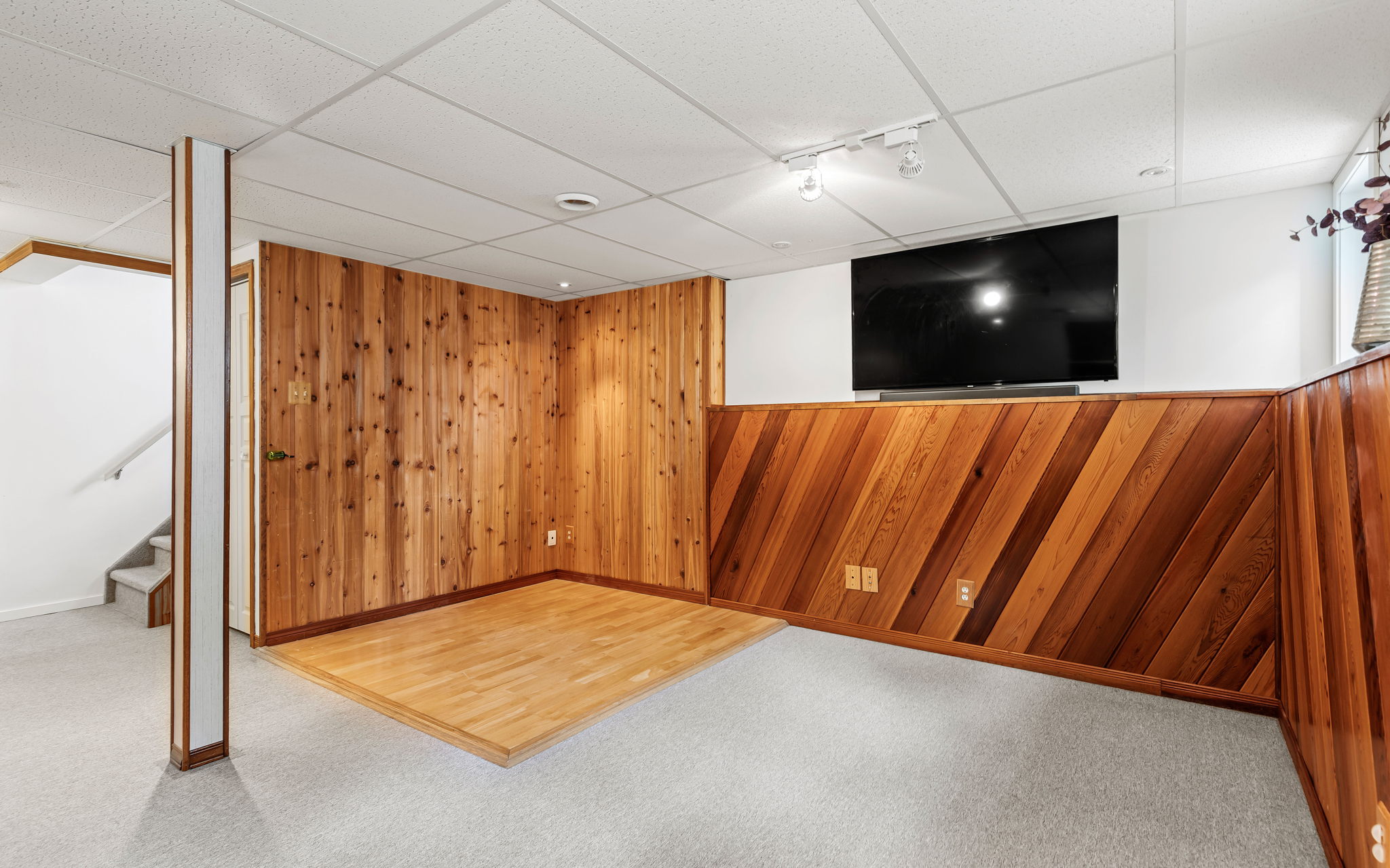 130 Barnham Crescent, Winnipeg, MB R2R 2T5, Canada Photo 20