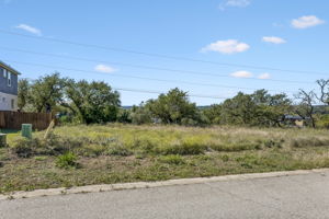  Photo 0