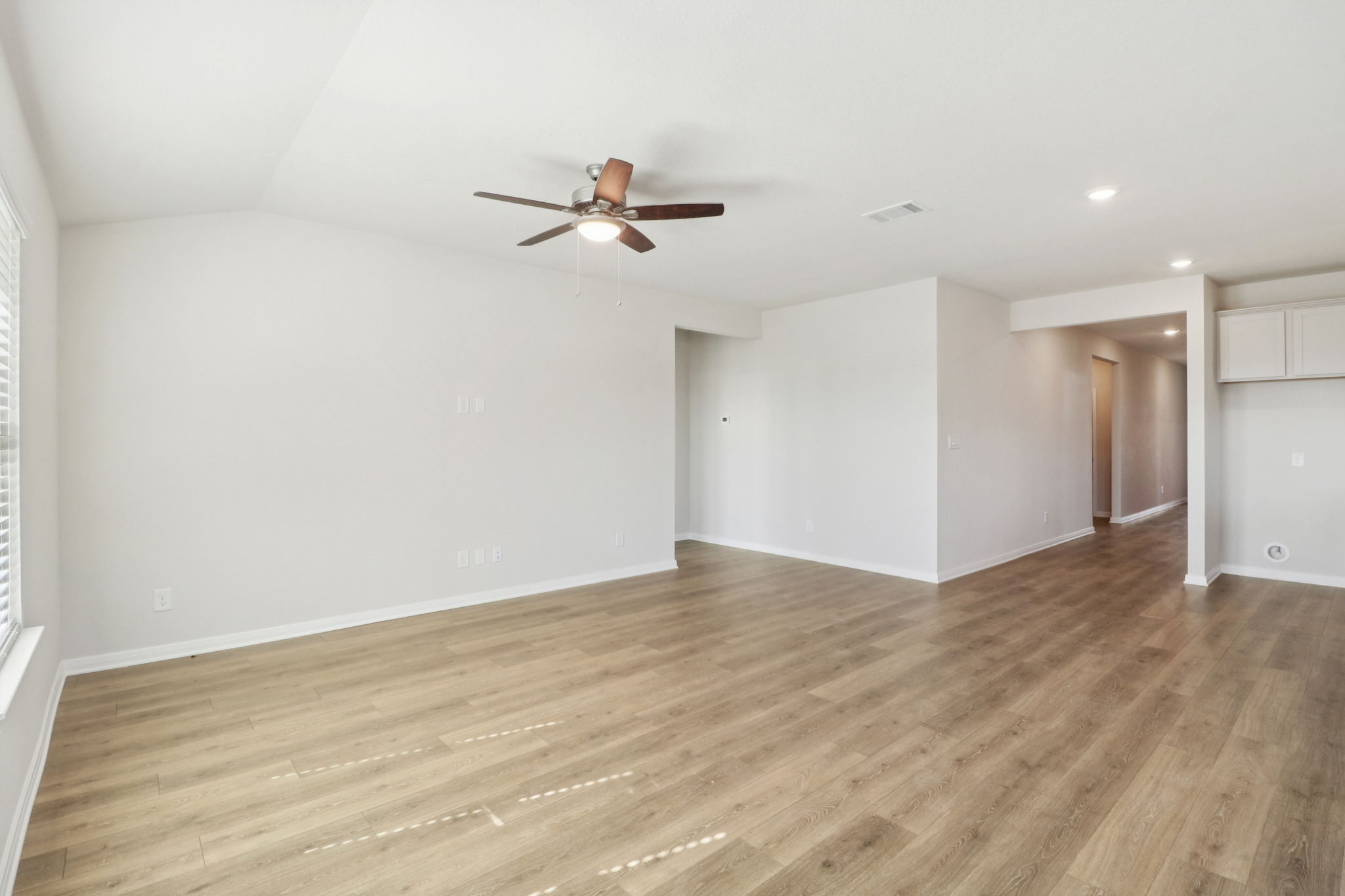 San Antonio East - Legendary Trails - 130 Dakota Ridge Schertz TX 78108 - 009