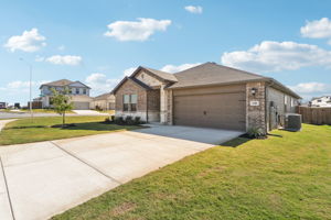 San Antonio East - Legendary Trails - 130 Dakota Ridge Schertz TX 78108 - 002