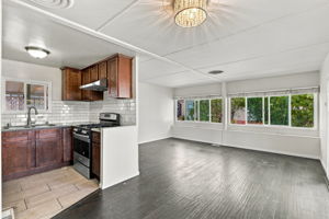 014_F8_130 Leanne Ln