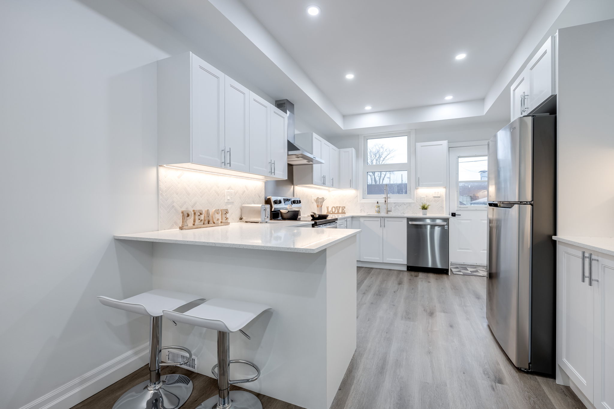 Toronto property showcase — delivered property photograph 8