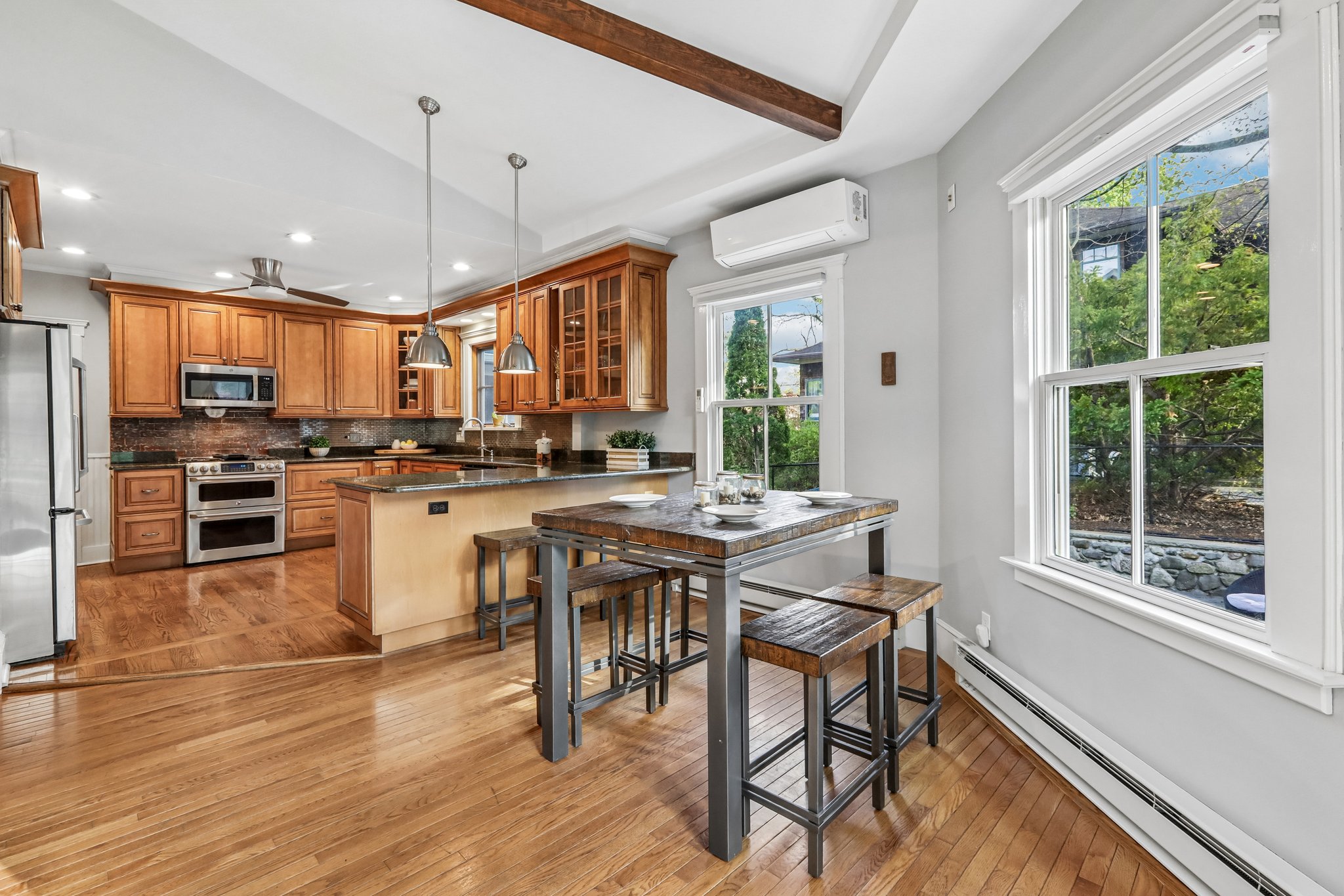 N Maple Ave-S2204-038.jpg