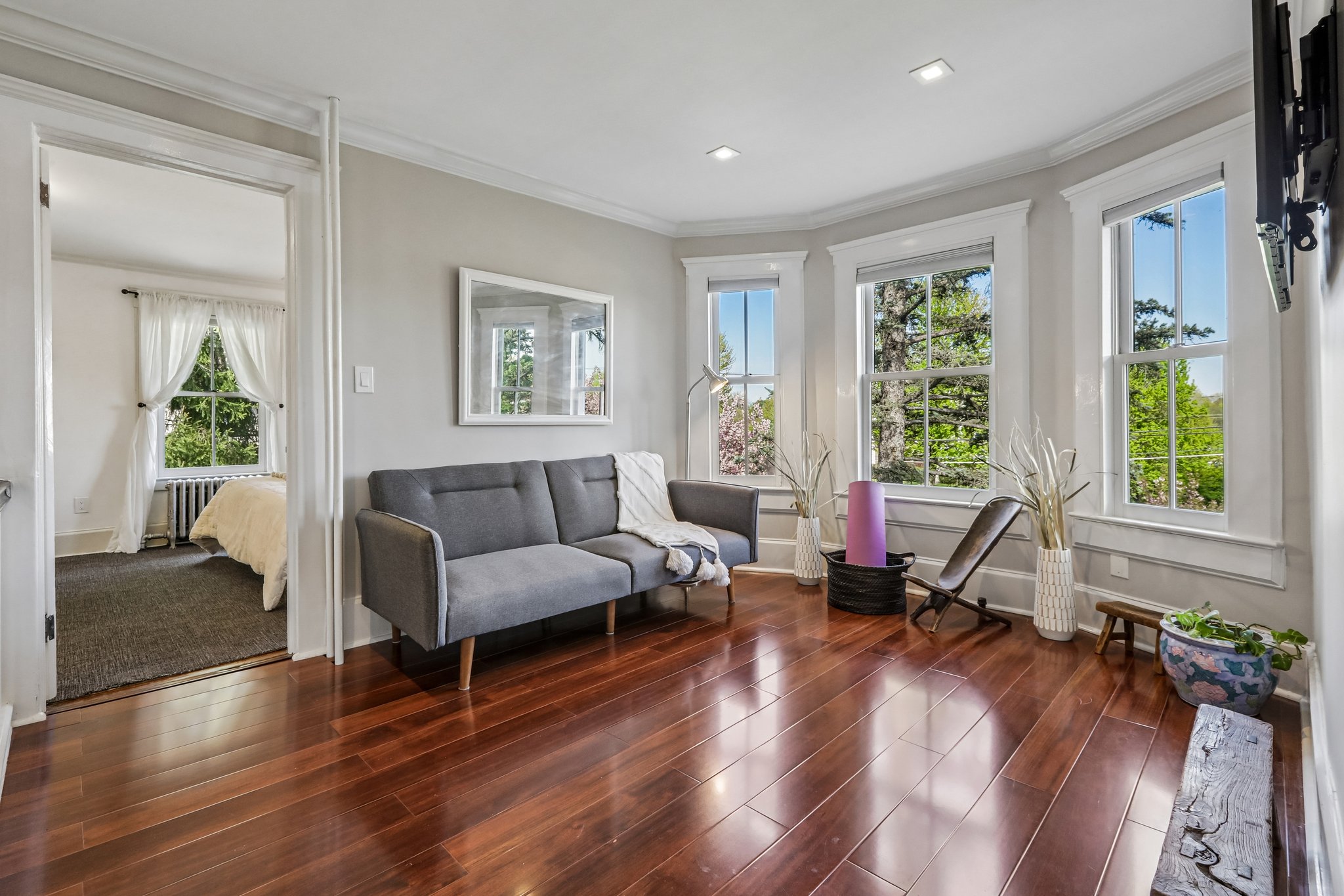 N Maple Ave-S2204-052.jpg