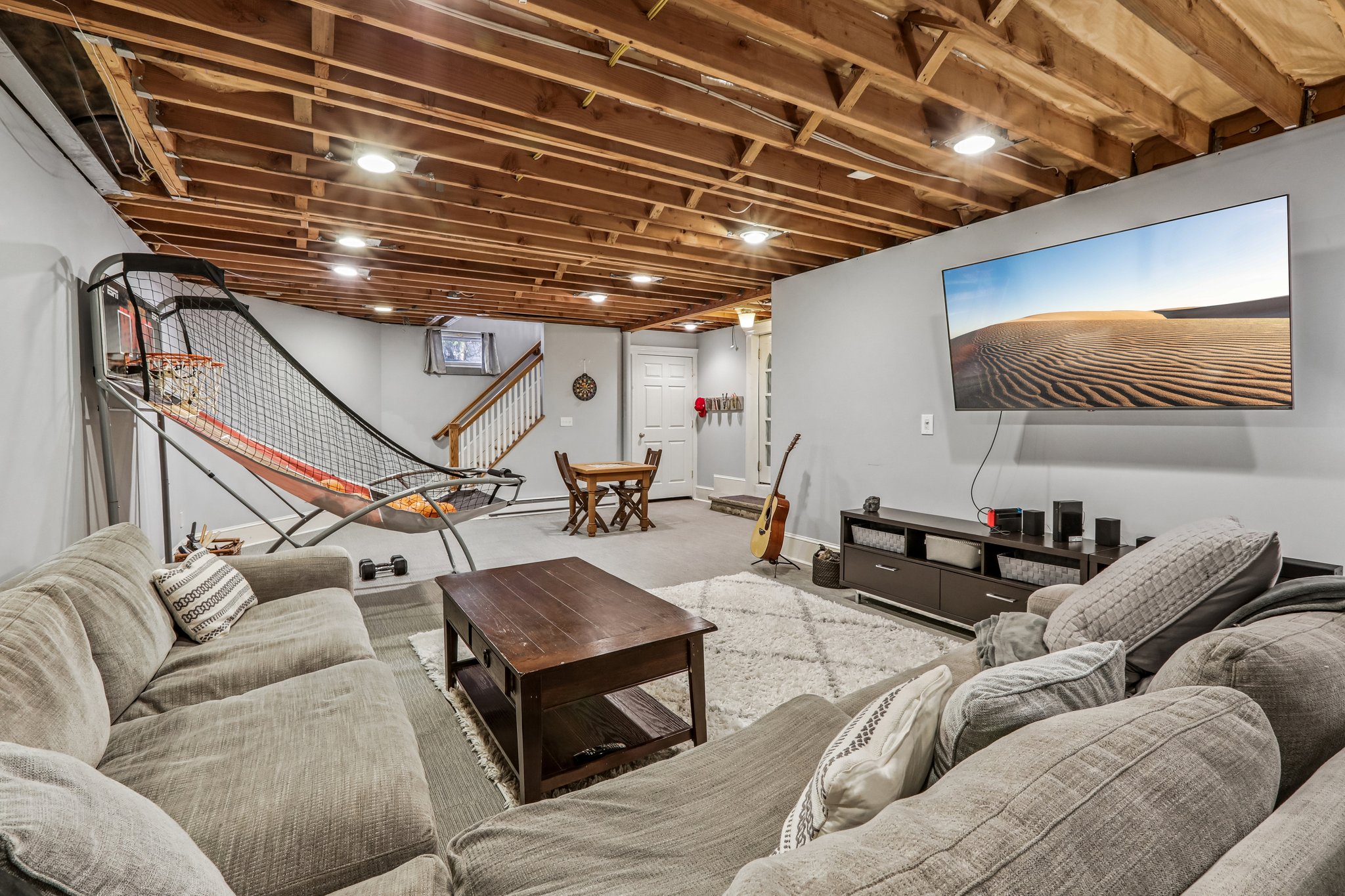 N Maple Ave-S2204-073.jpg