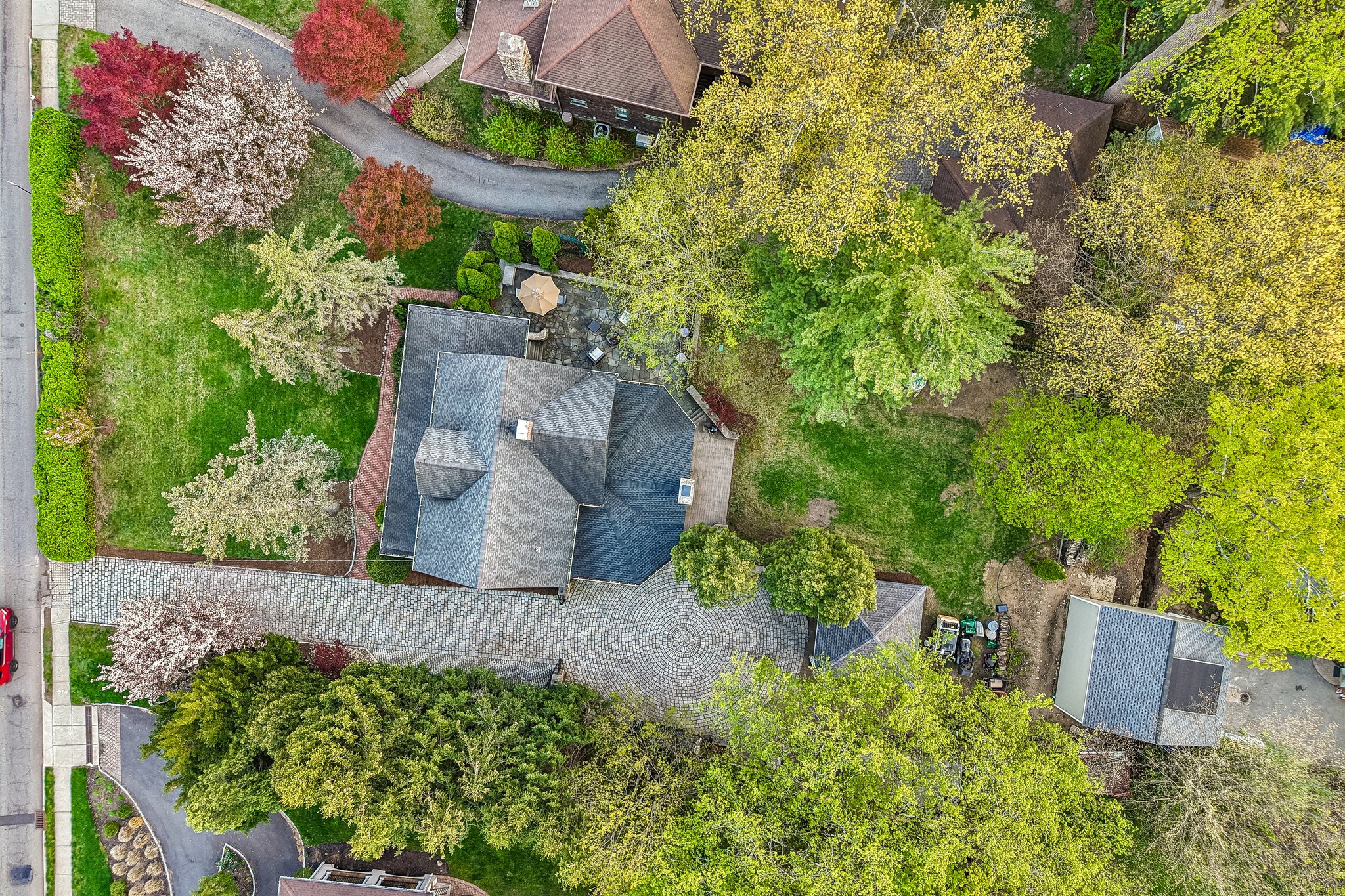 N Maple Ave-S2204-103.jpg