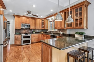 N Maple Ave-S2204-040.jpg