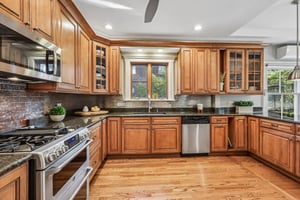 N Maple Ave-S2204-042.jpg