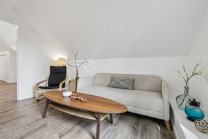 N Maple Ave-S2204-053.jpg