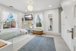 N Maple Ave-S2204-061.jpg