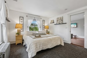 N Maple Ave-S2204-064.jpg