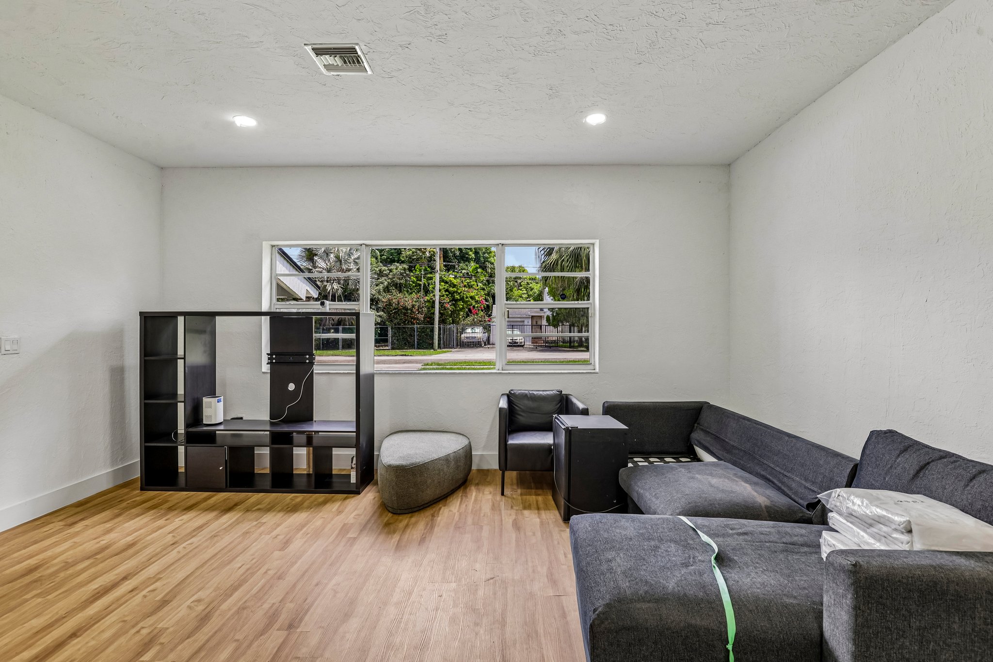 NW 85th St-S0407-007.jpg