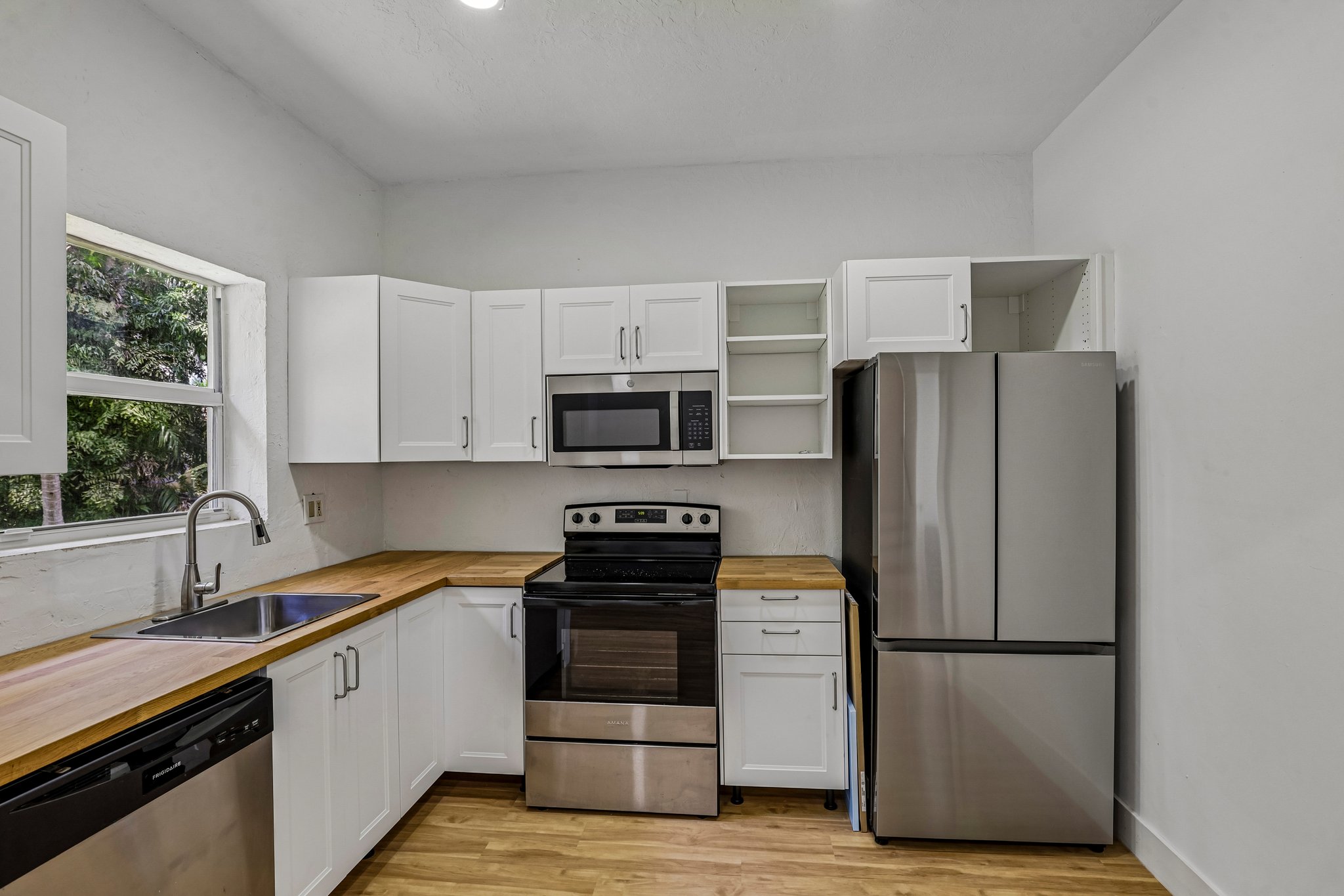 NW 85th St-S0407-011.jpg