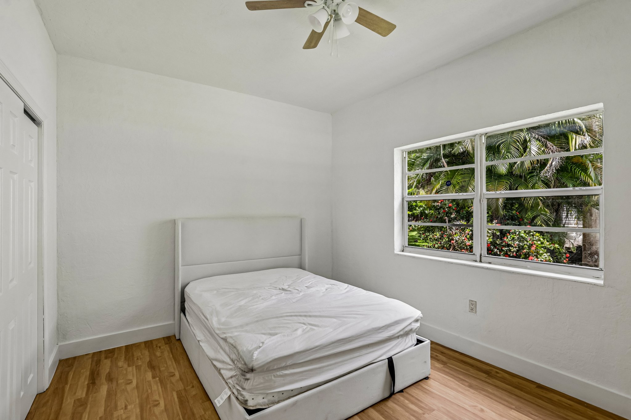 NW 85th St-S0407-016.jpg