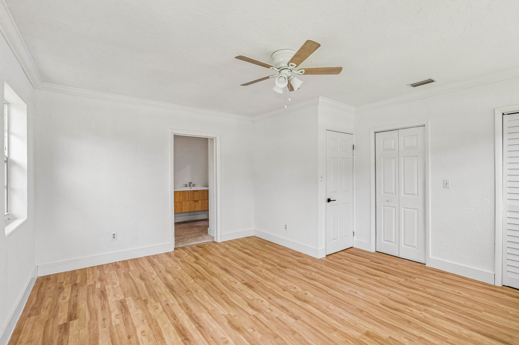 NW 85th St-S0407-022.jpg