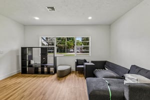 NW 85th St-S0407-007.jpg