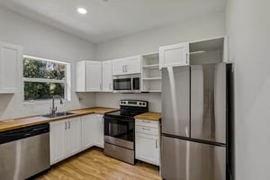 NW 85th St-S0407-012.jpg