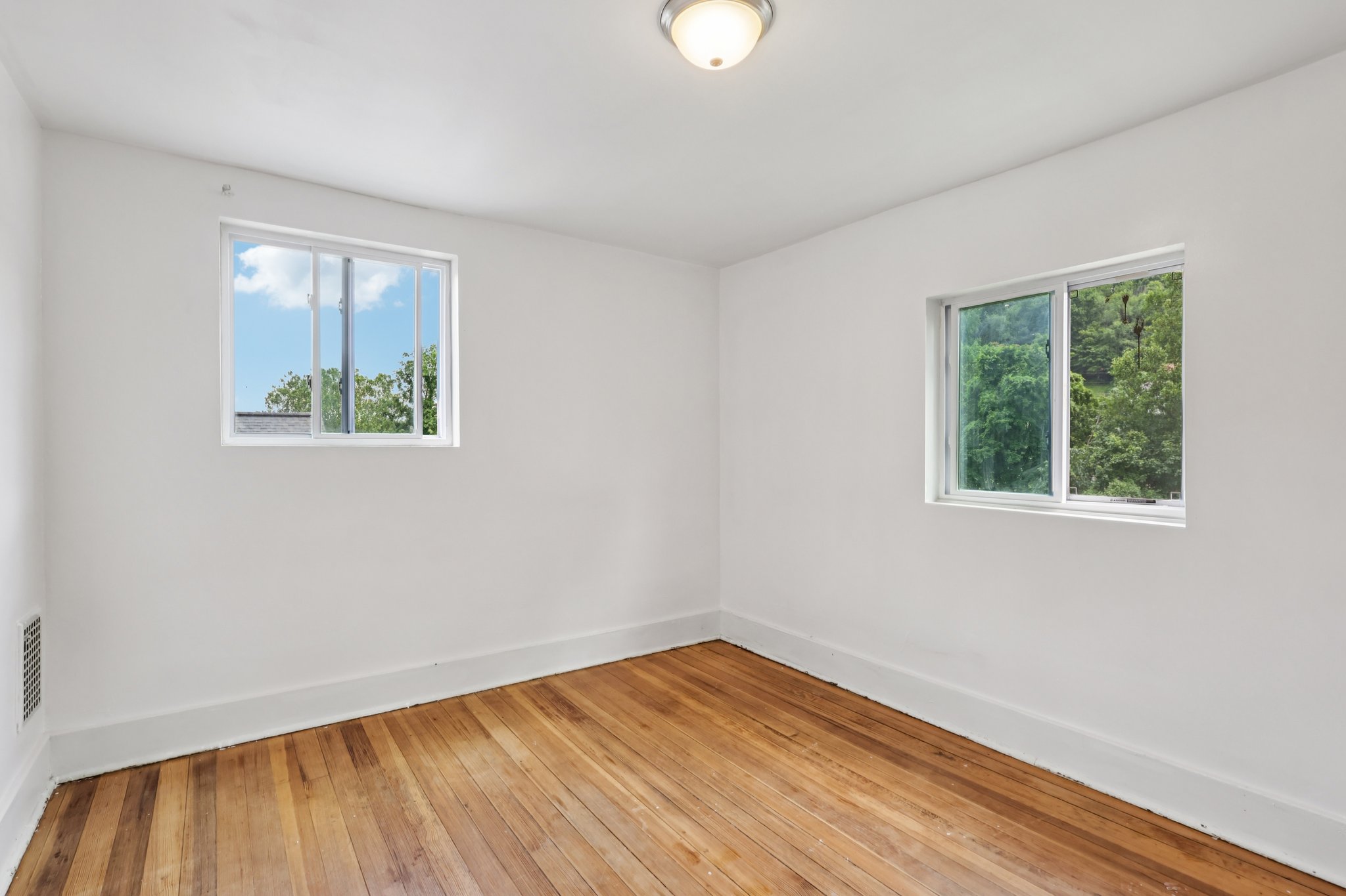 Pershing Blvd-S2806-020.jpg