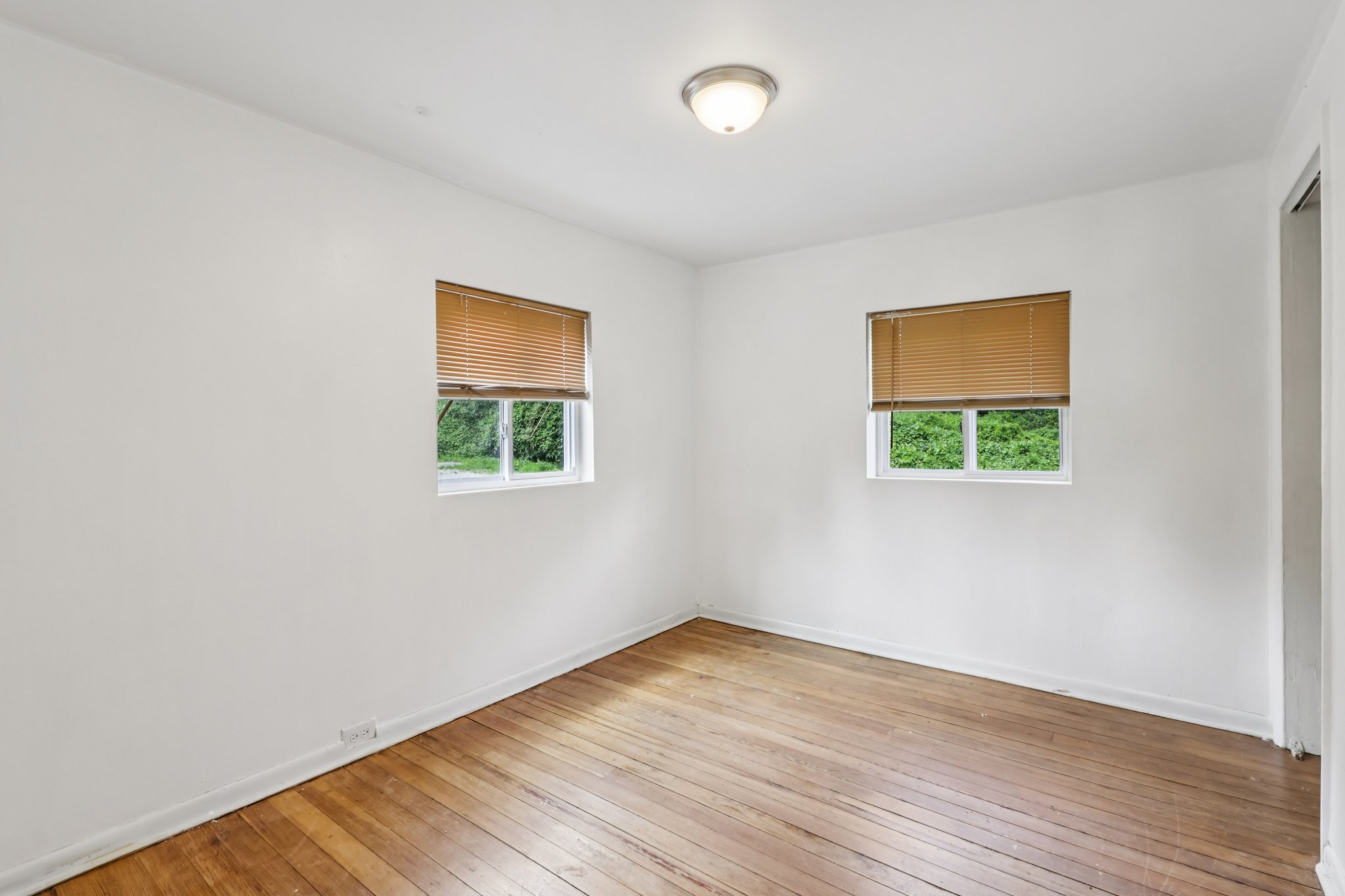 Pershing Blvd-S2806-026.jpg