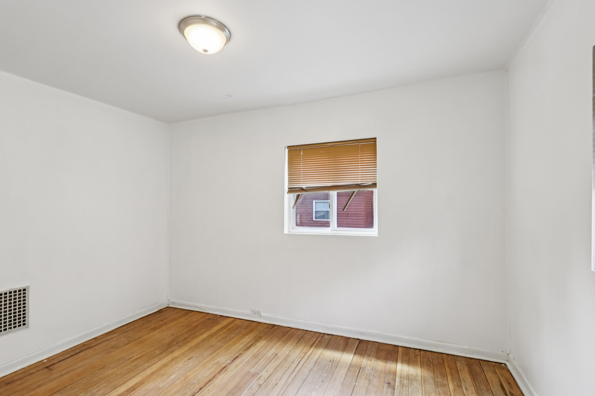 Pershing Blvd-S2806-027.jpg