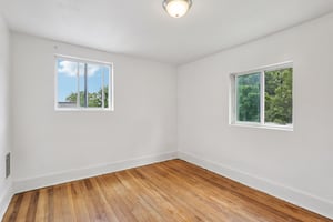 Pershing Blvd-S2806-020.jpg