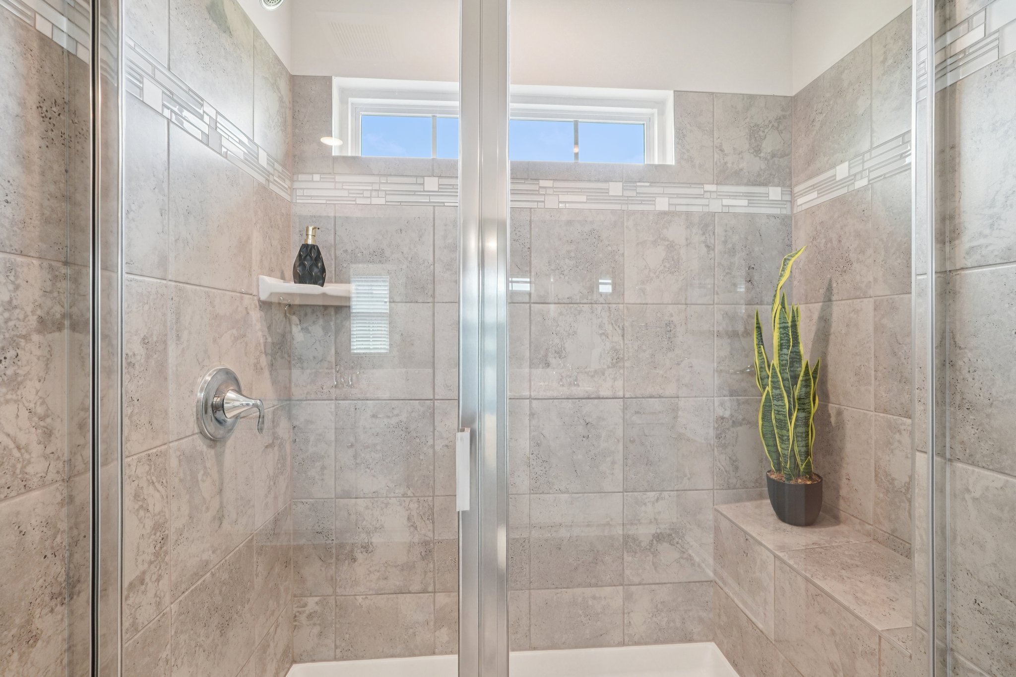 Rooster Tail Ln-S2108-036.jpg