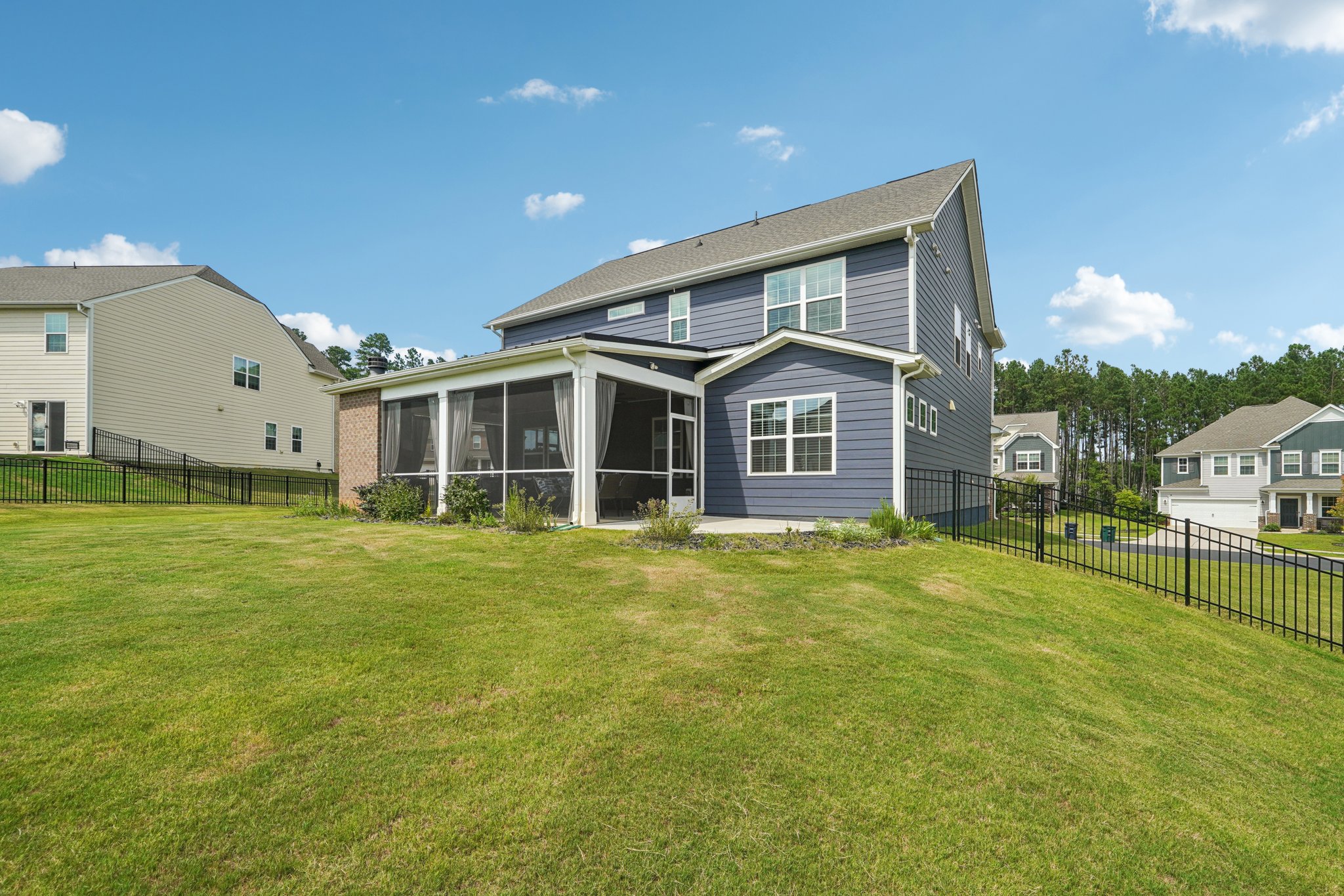 Rooster Tail Ln-S2108-059.jpg