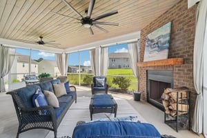 Rooster Tail Ln-S2108-017.jpg